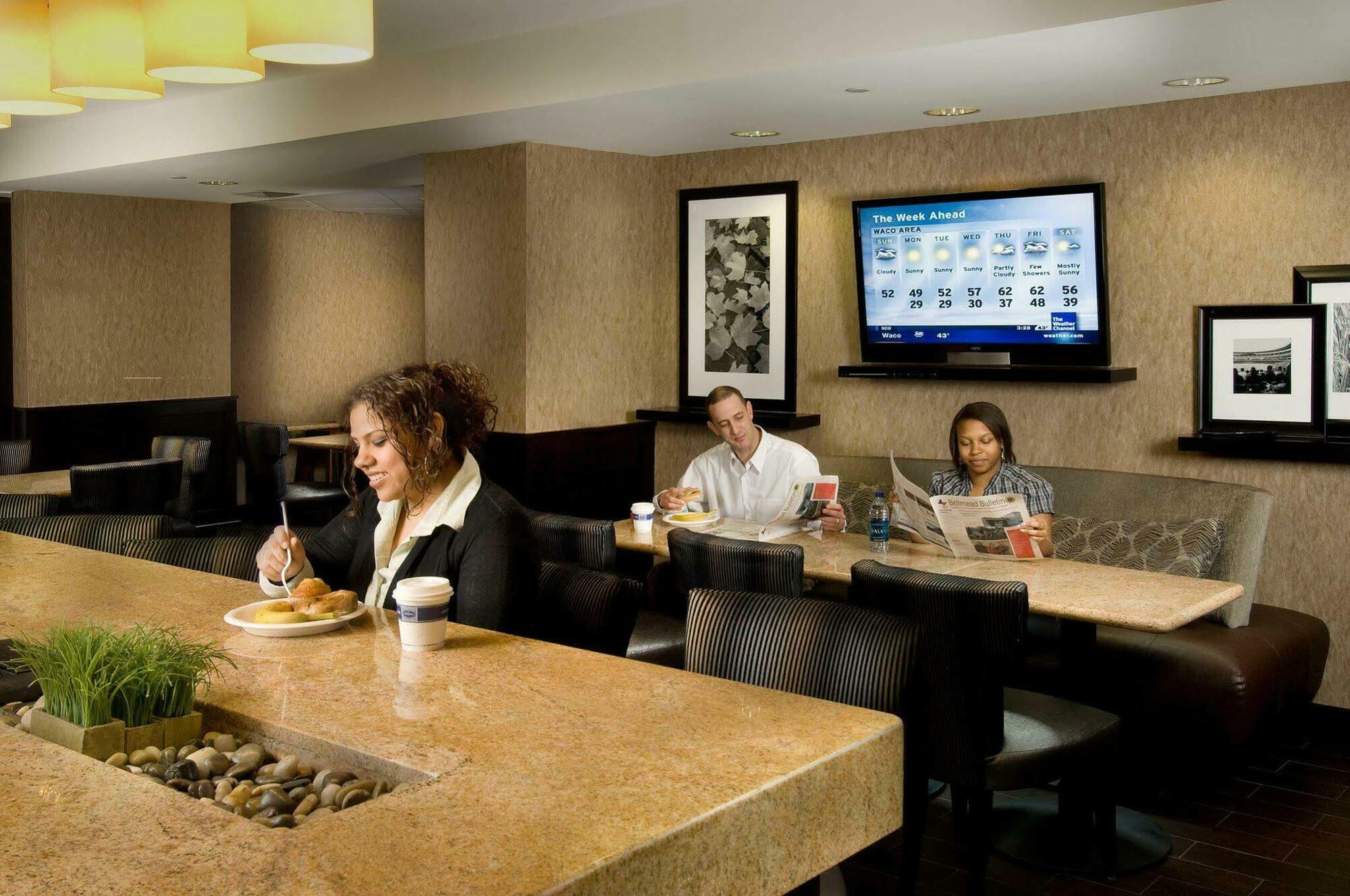 Hampton Inn Waco North Εξωτερικό φωτογραφία